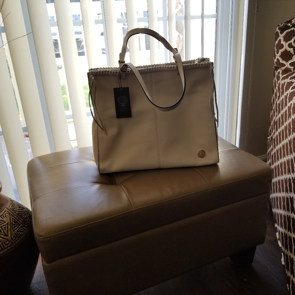 Vincent Camuto tote bad